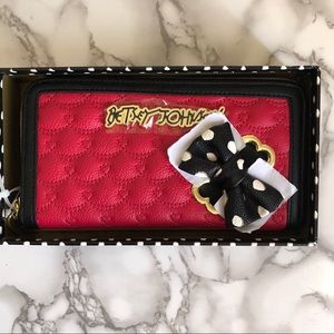 Betsy Johnson bow wallet